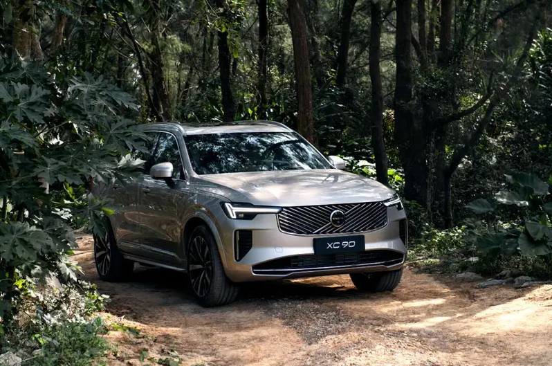 BOB半岛新一代沃尔沃XC90正式亮相内外大升级档次提升明显能火？(图1)