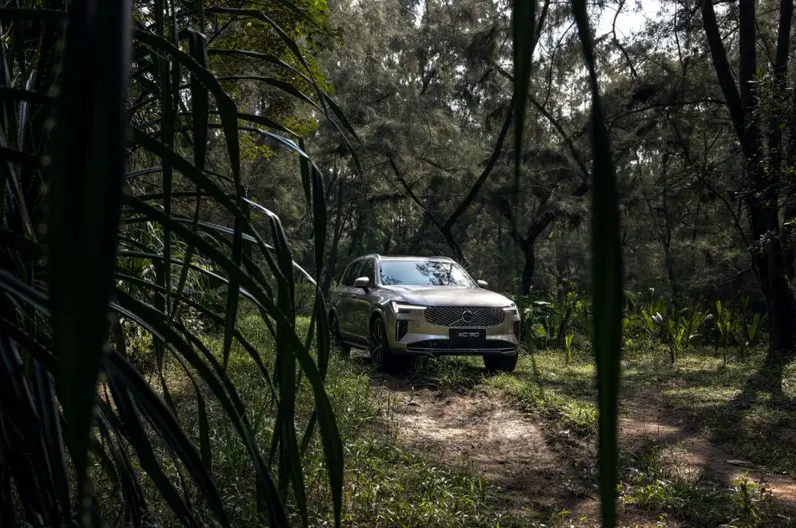 BOB半岛新一代沃尔沃XC90正式亮相内外大升级档次提升明显能火？(图3)