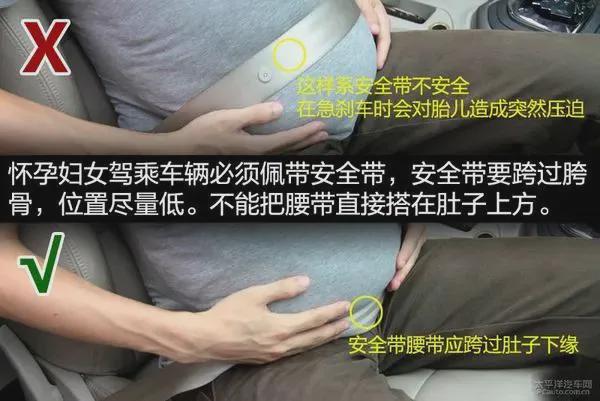 BOB半岛·(中国)官方网站事发台商！两小车发生碰撞安全气囊全部弹出(图6)